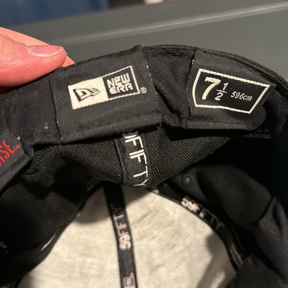 Yankees hat - Picture 3 of 3